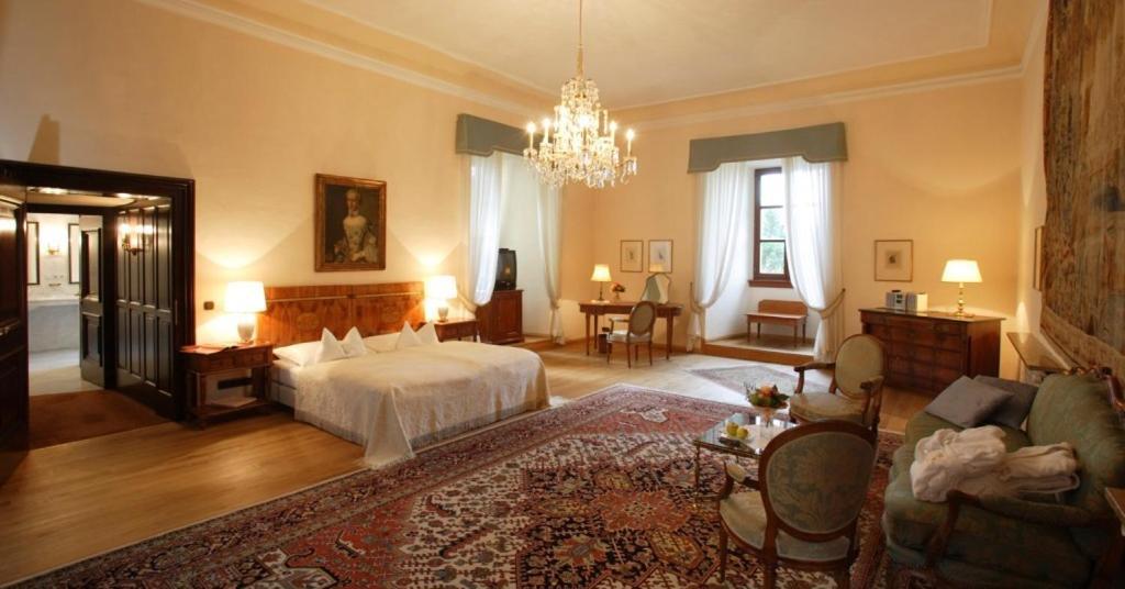 Schlosshotel Obermayerhofen Sebersdorf ห้อง รูปภาพ